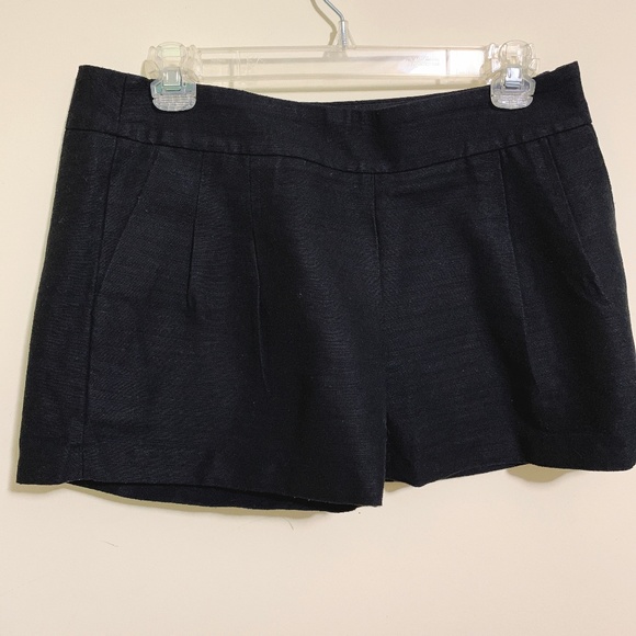 J. Crew Factory Pants - J. Crew Black Shorts Sz 6 Pleated Front Pockets